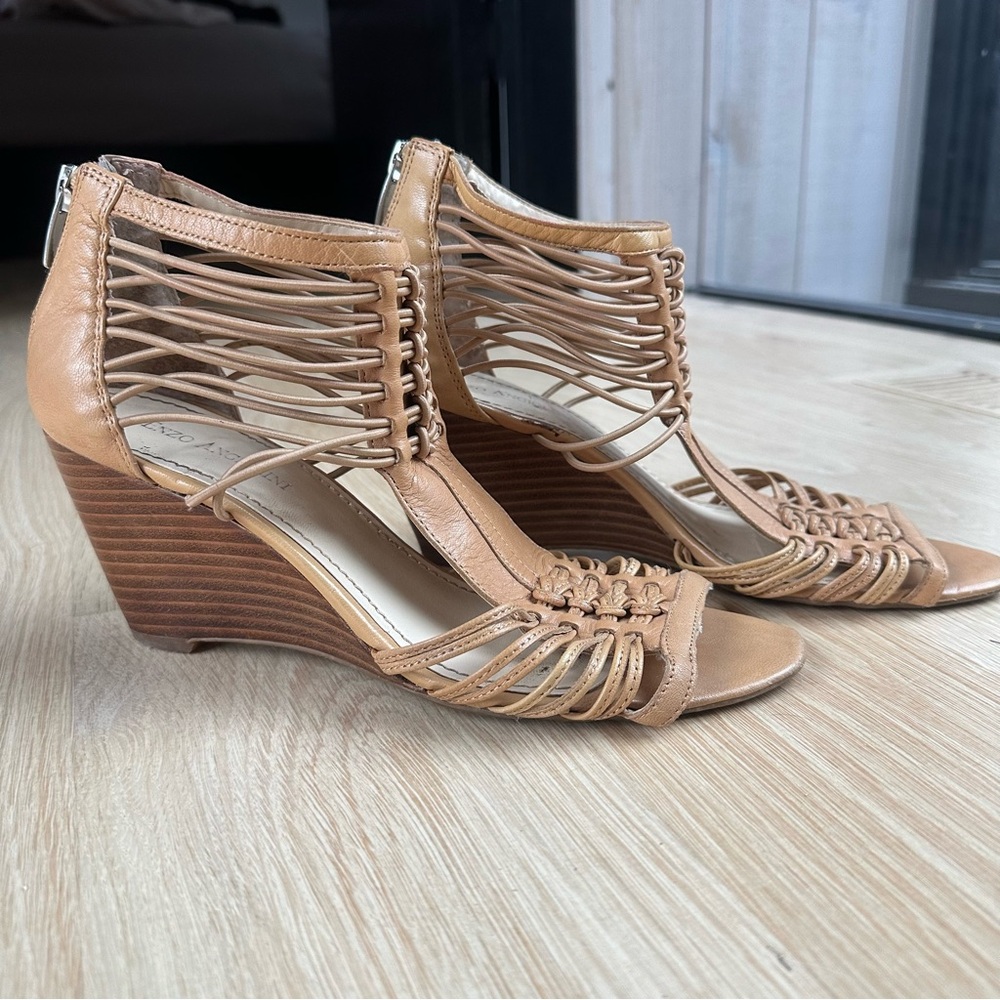 Enzo Angiolini Cream Women's wedge sandals, size 8